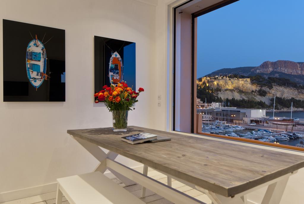 Apartamento Les Barques, Vue Splendide Sur Le Port De Cassis Habitación foto